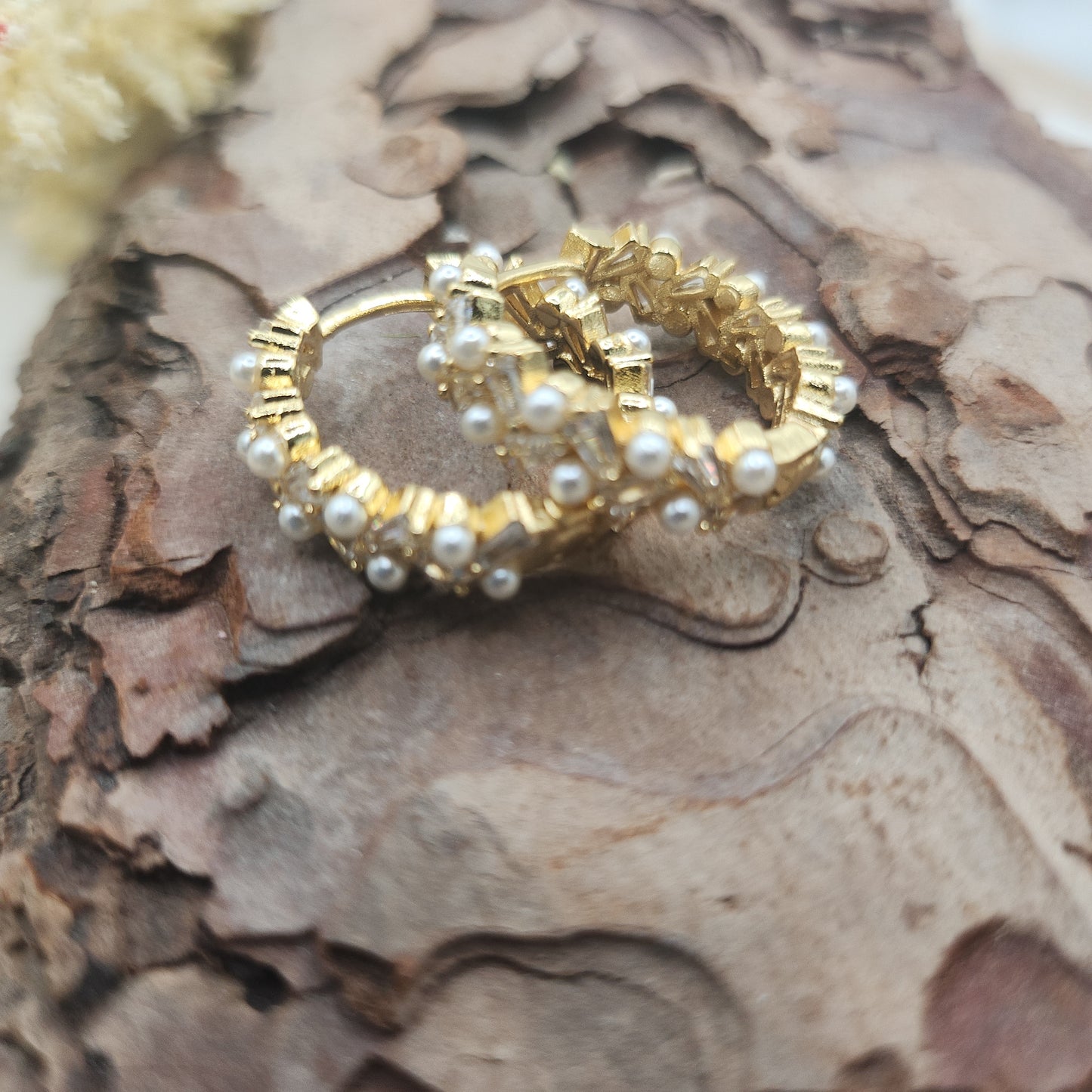 Pearly Gold Hoop Earring