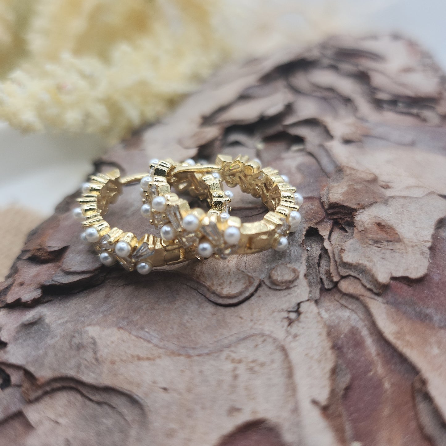 Pearly Gold Hoop Earring