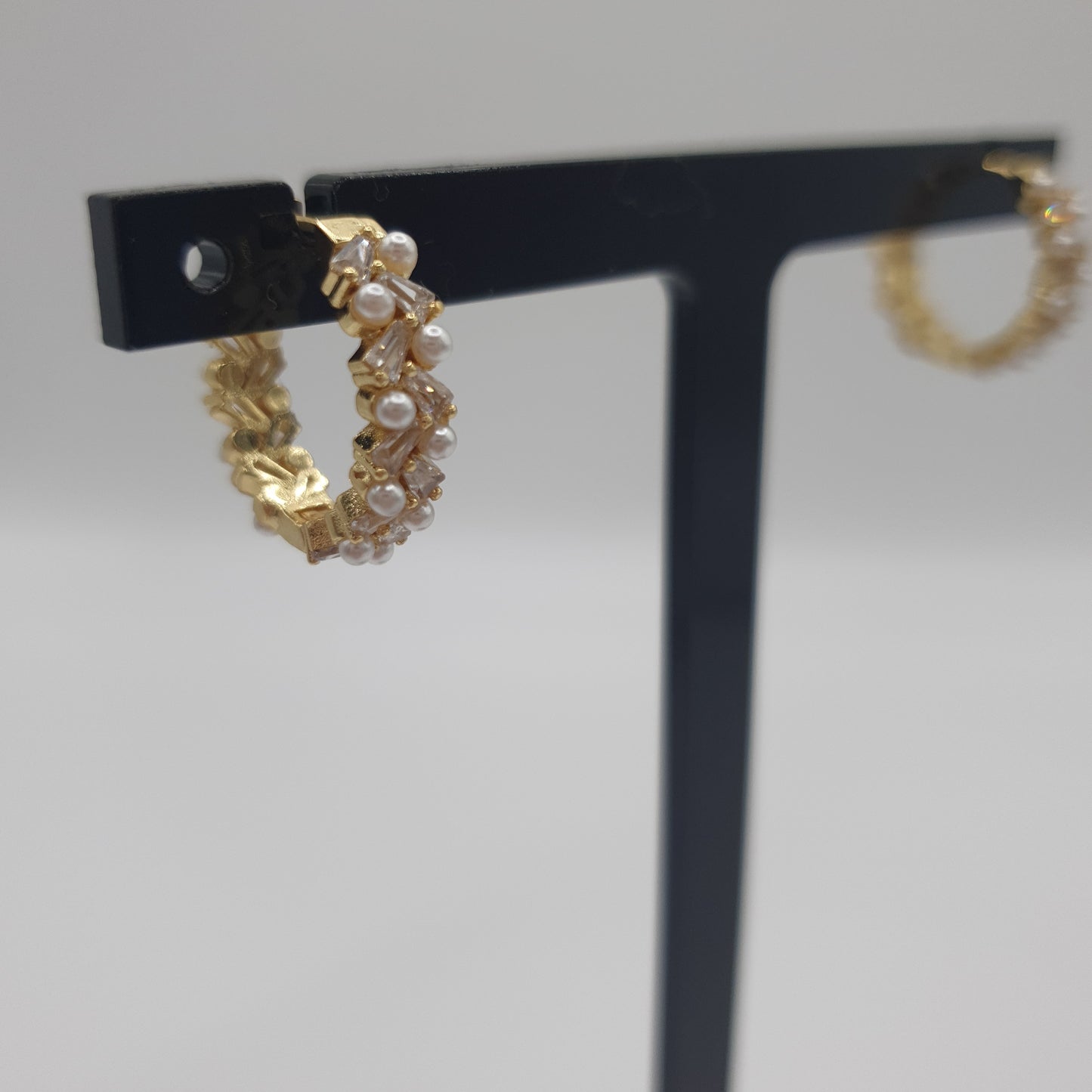 Pearly Gold Hoop Earring