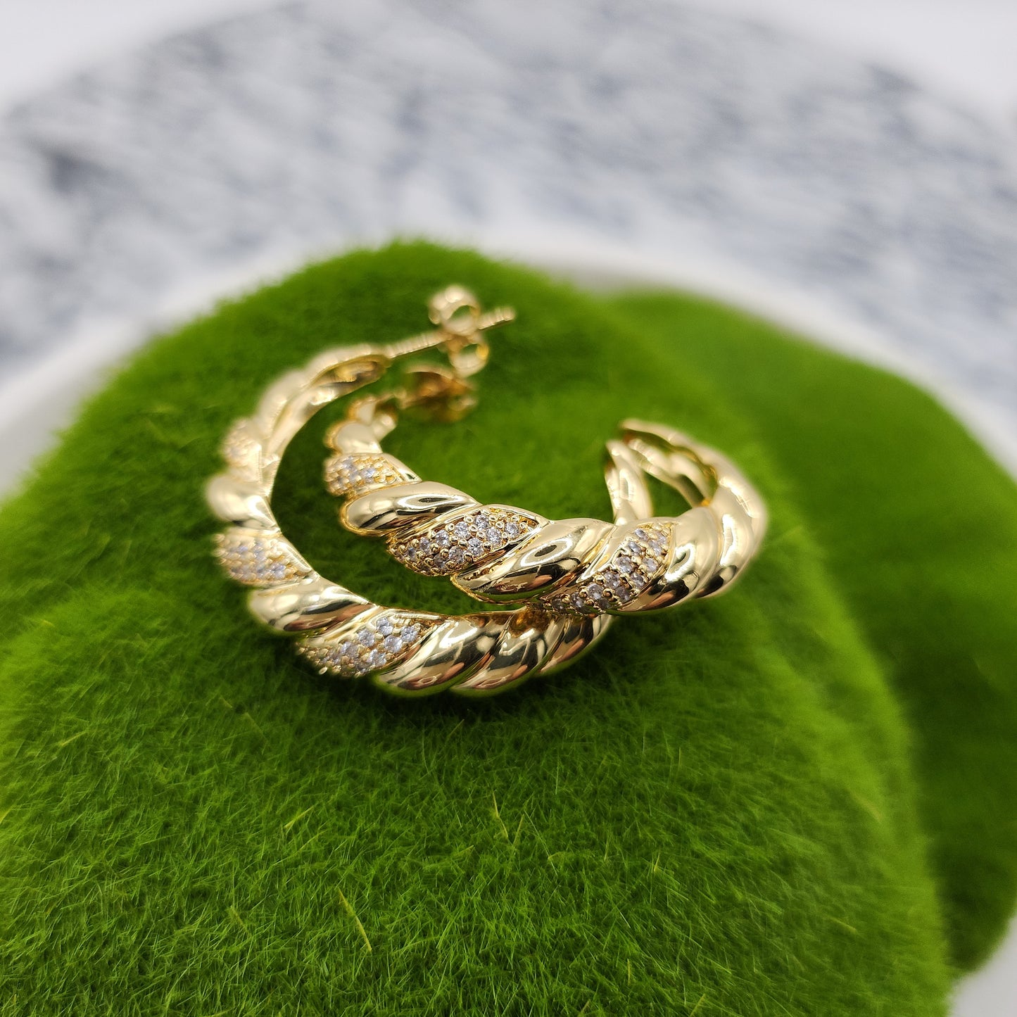 Mia Gold Hoop Earrings