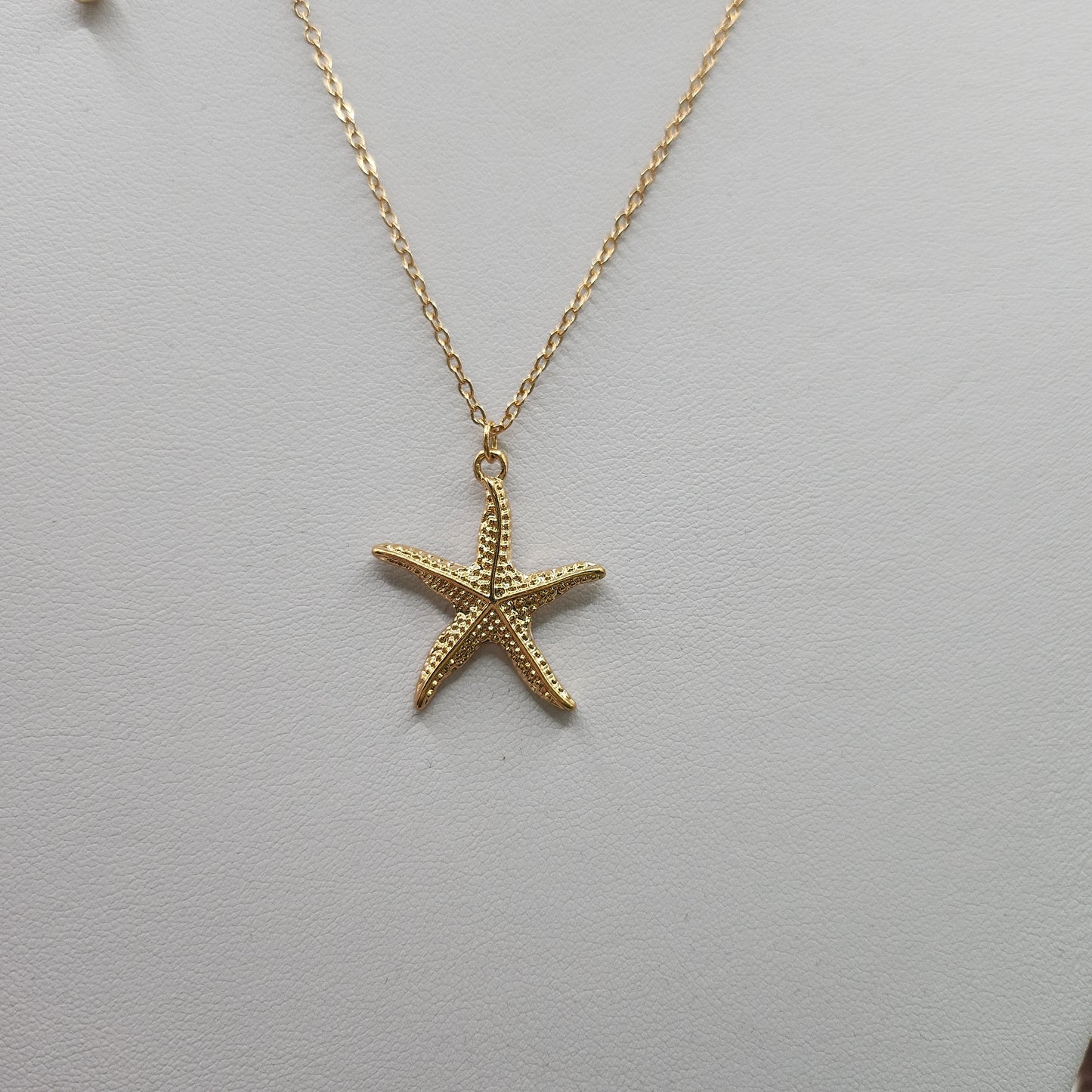 Gold Starfish Pendant Necklace