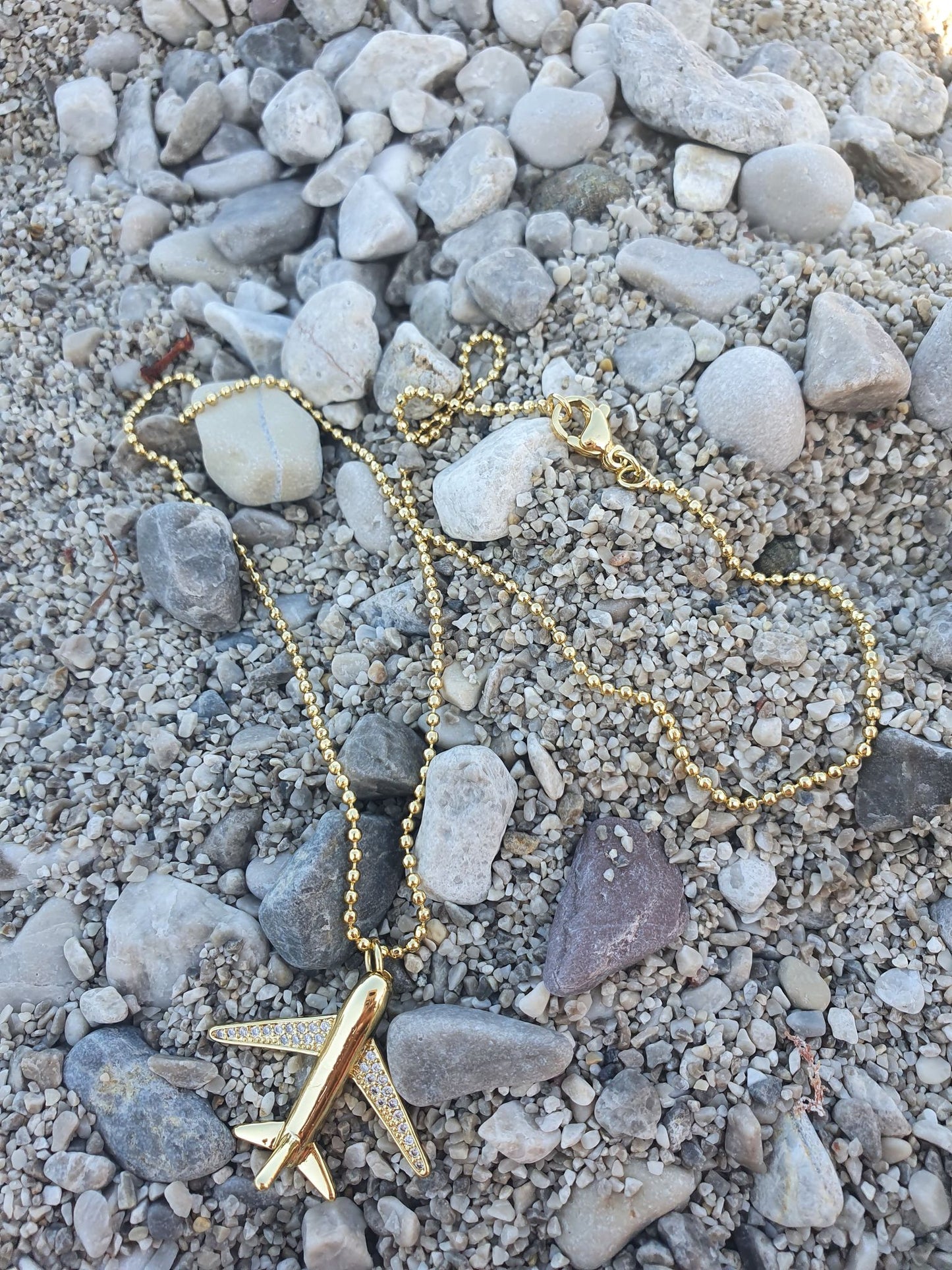Getaway Necklace