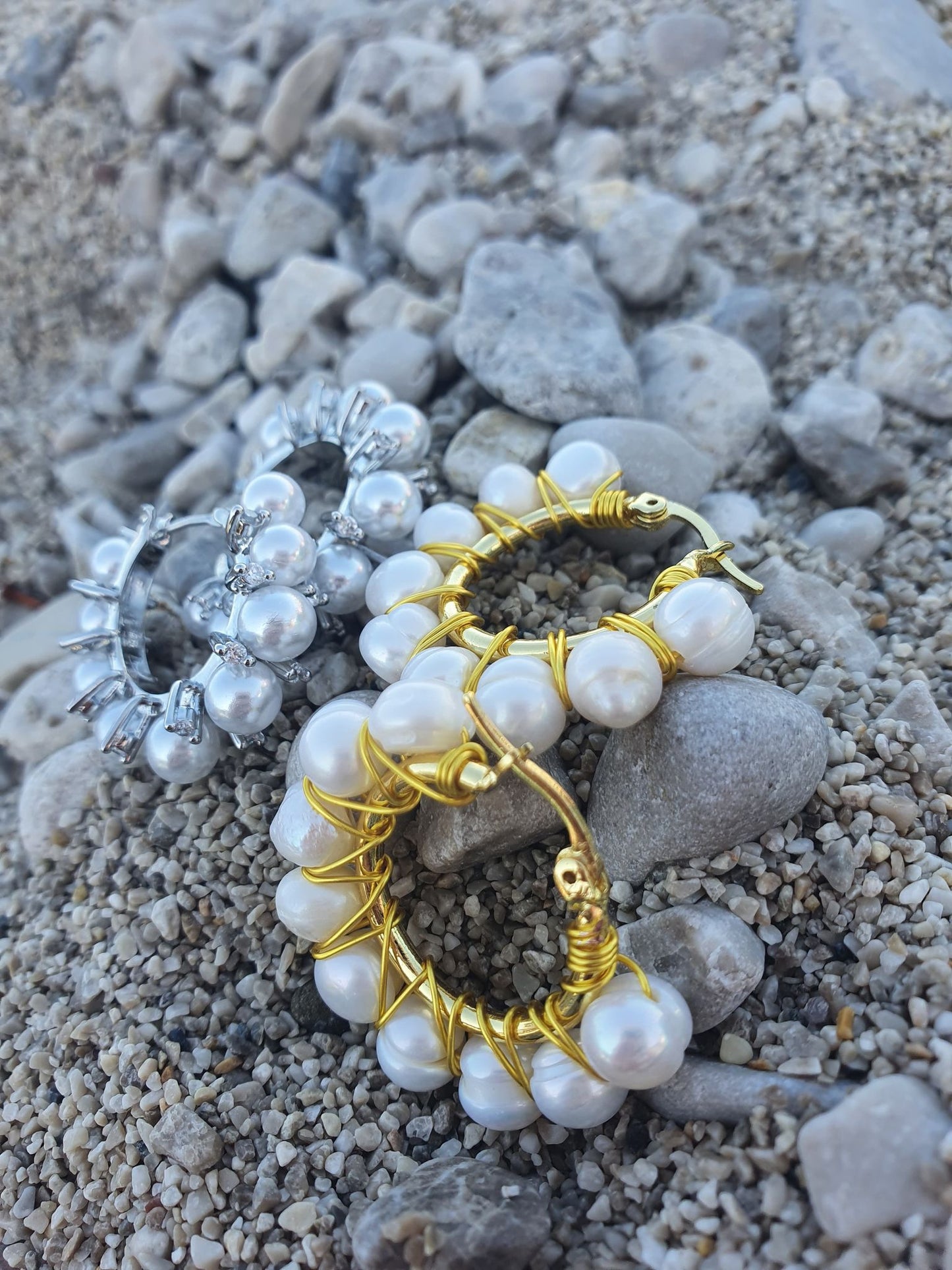 Lynn Pearl Gold Hoop Earrings