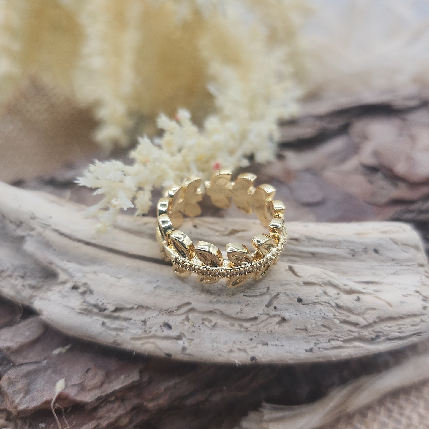 Effie Gold leaf adjustable ring