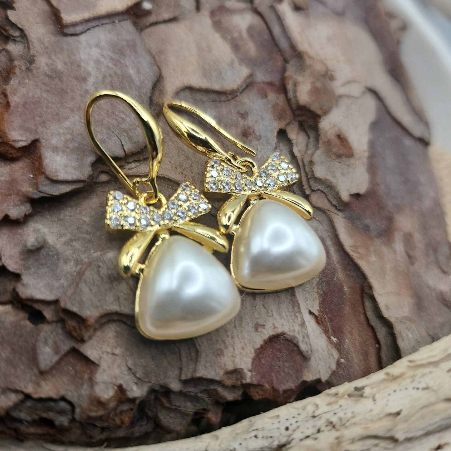 Beau Bow Earrings