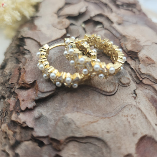 Pearly Gold Hoop Earring