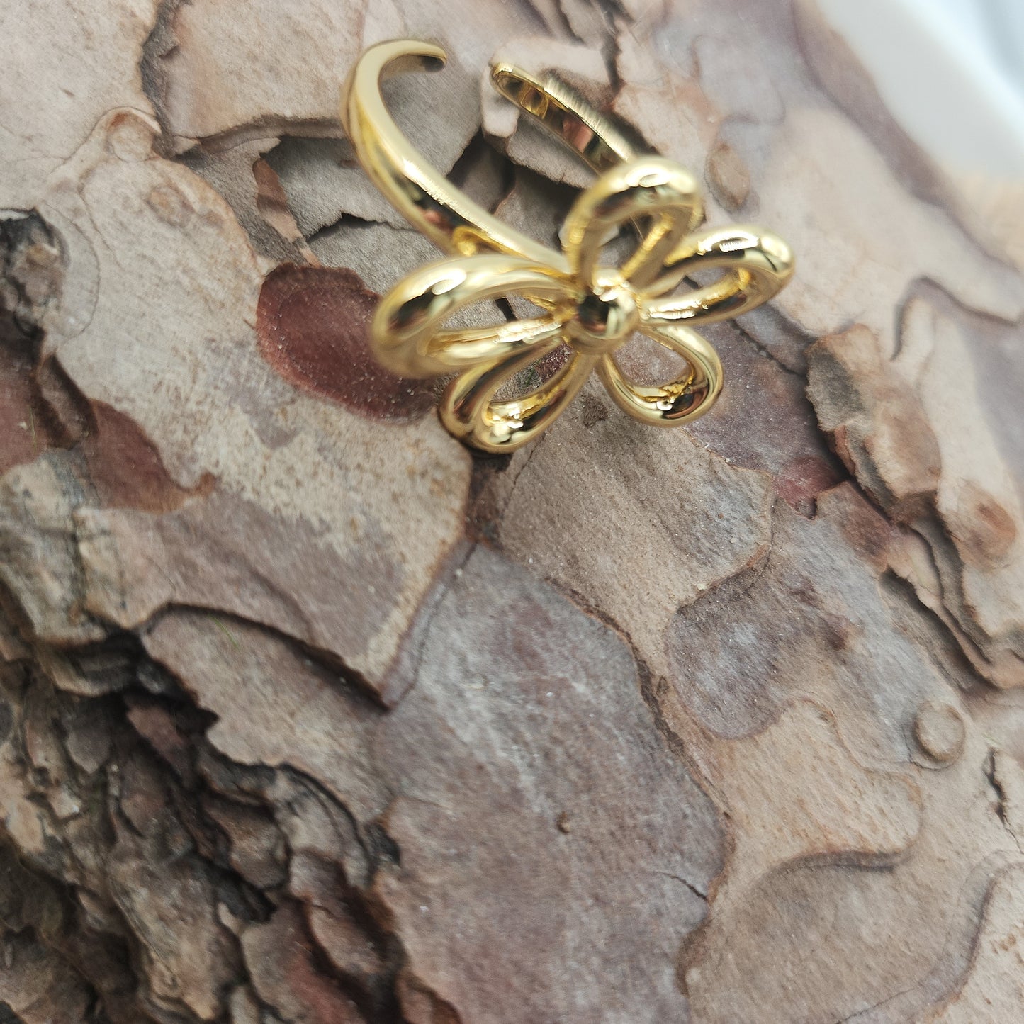 Azra Gold Daisy Adjustable Ring