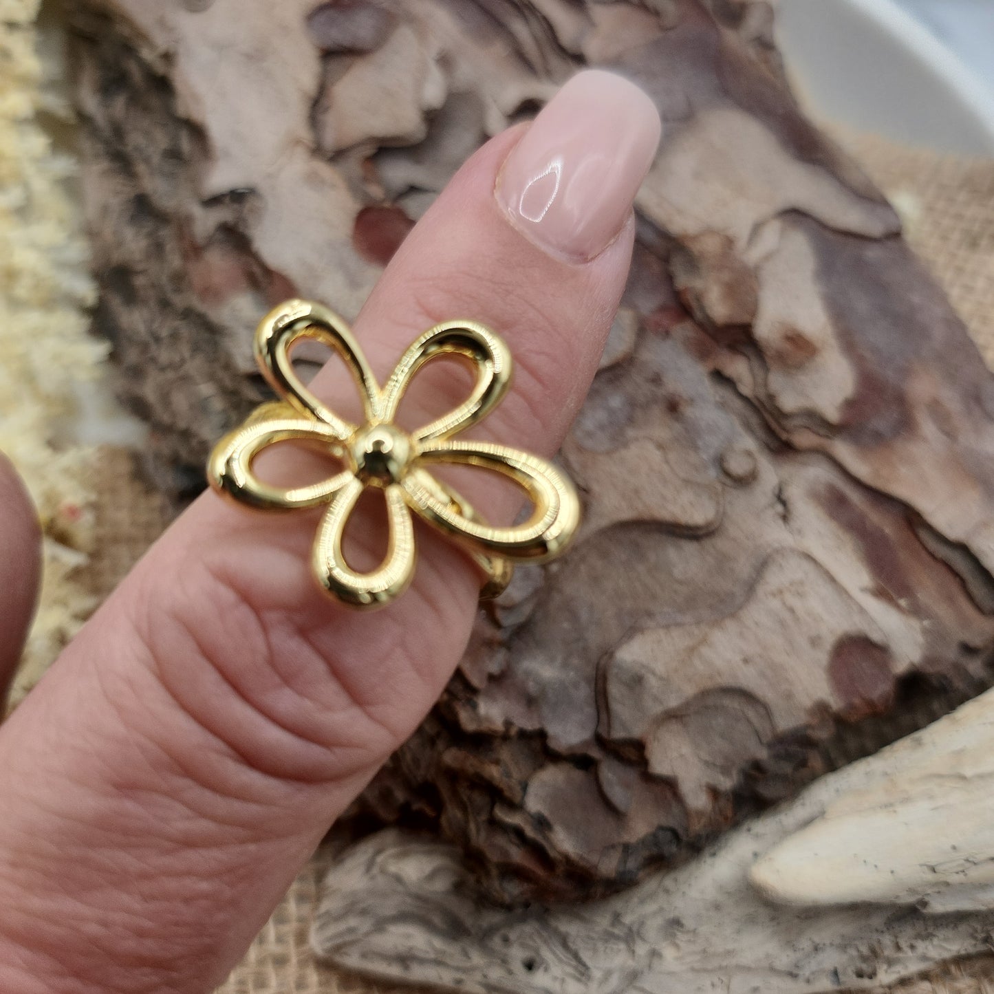 Azra Gold Daisy Adjustable Ring