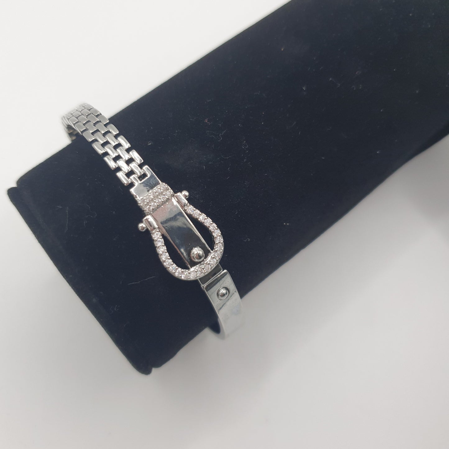 Essex Silver Buckle Bangle