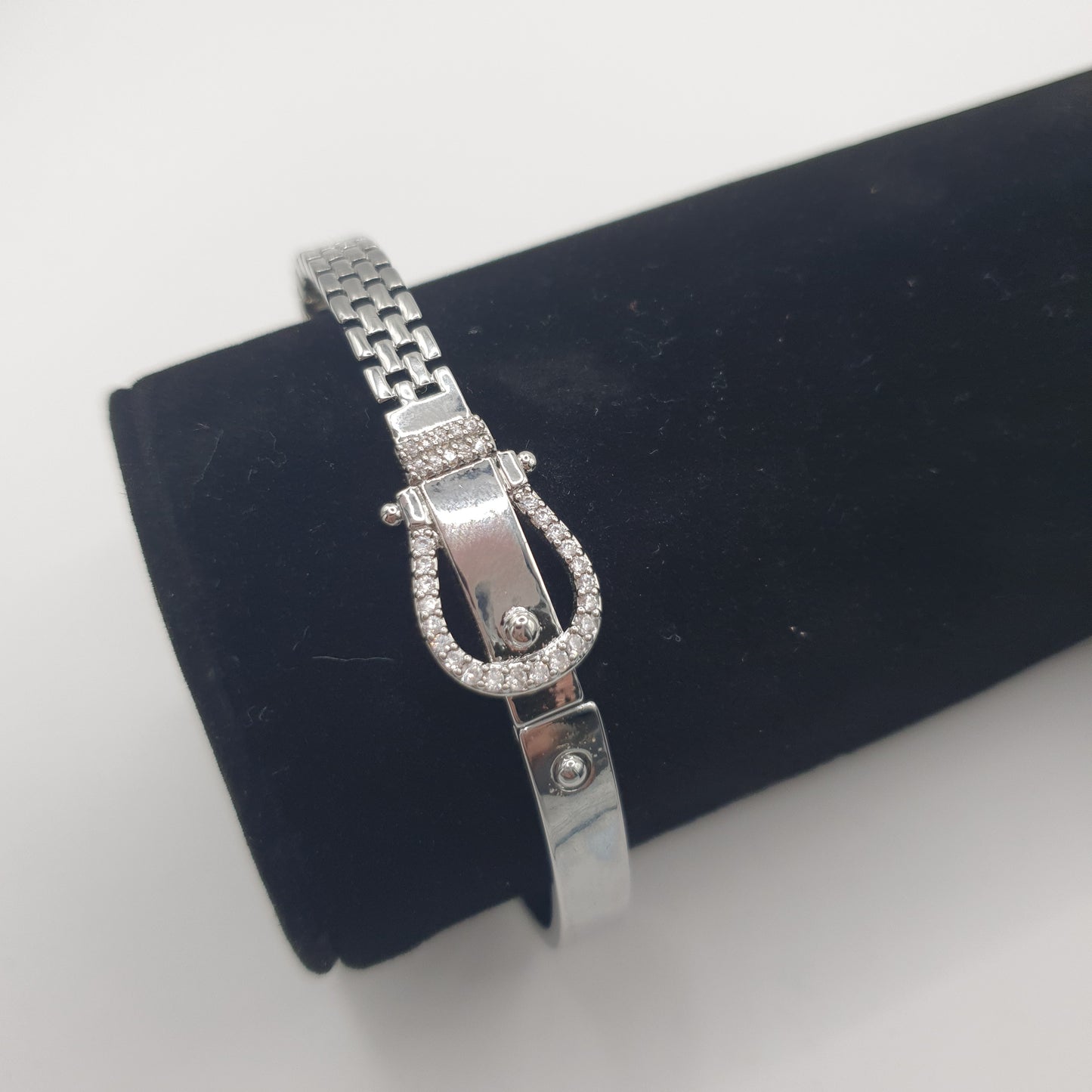 Essex Silver Buckle Bangle