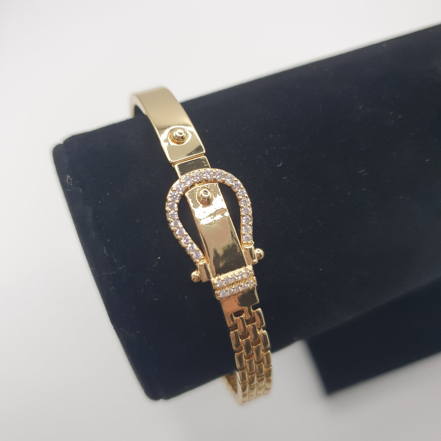 Essex Gold Buckle Bangle