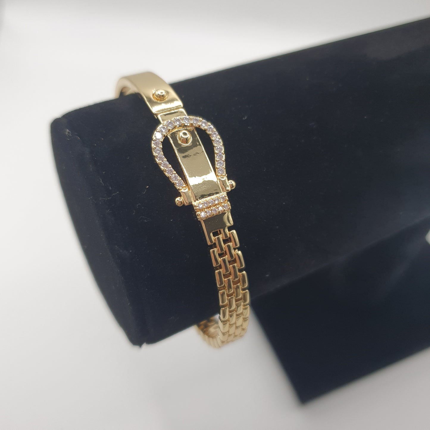 Essex Gold Buckle Bangle