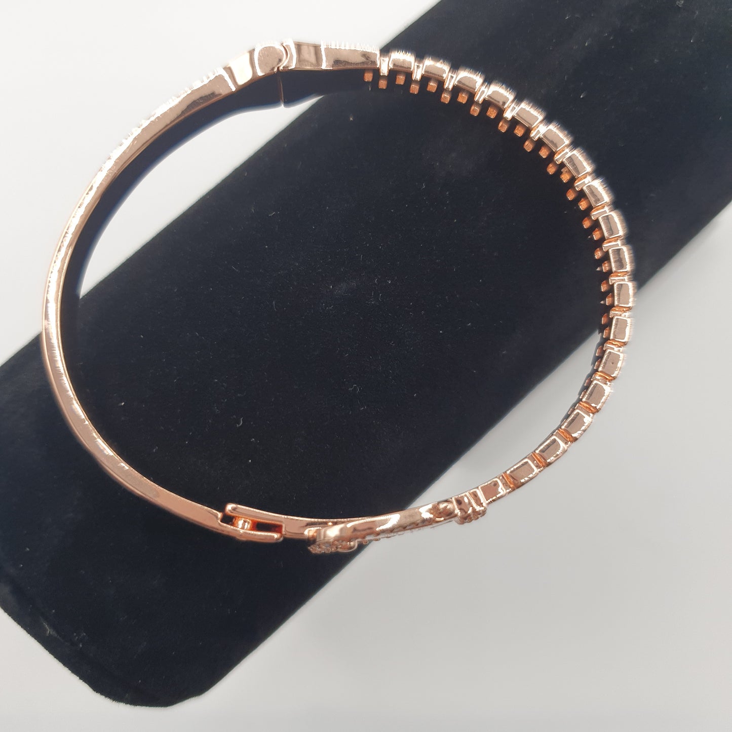 Essex Rose Buckle Bangle