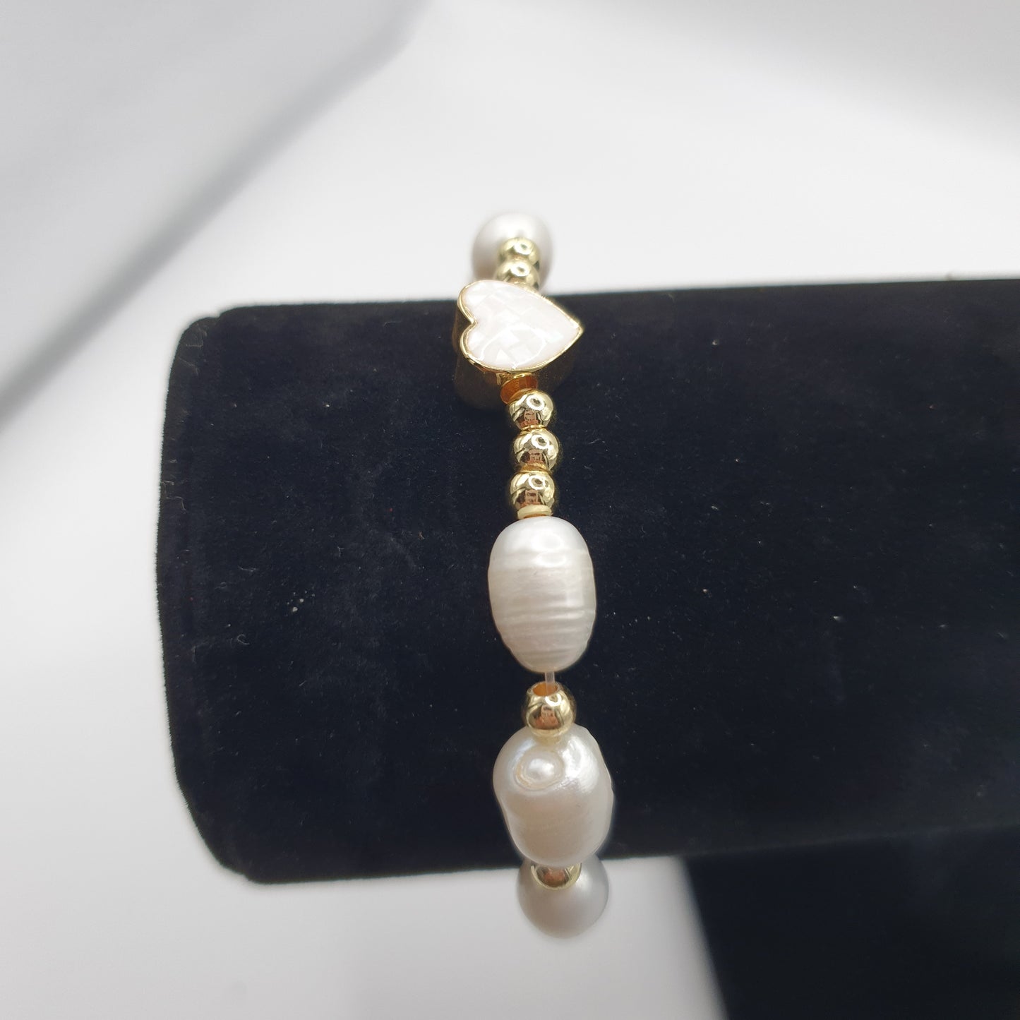 Surrey Pearl Bracelet White