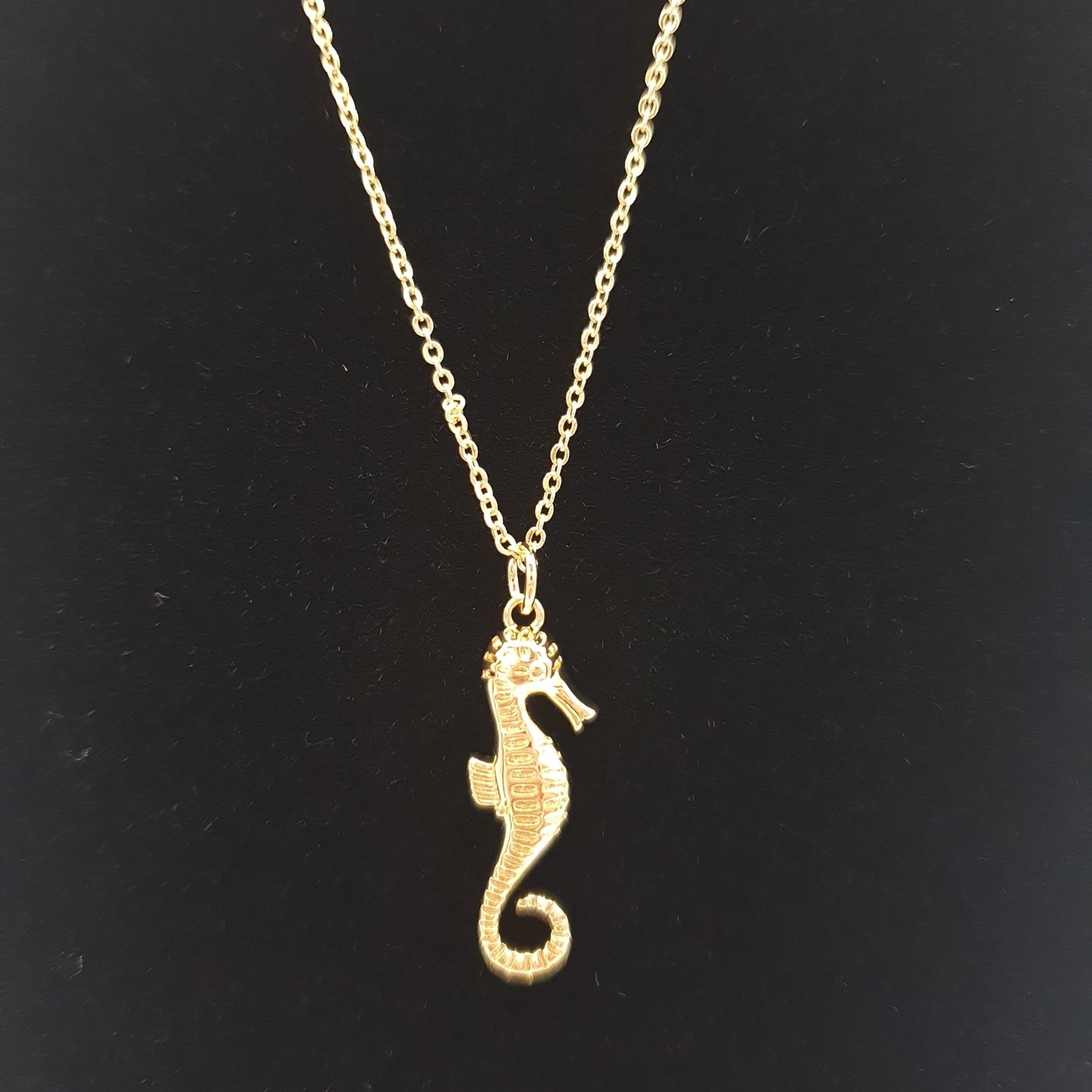 Sheldon Seahorse necklace Gold