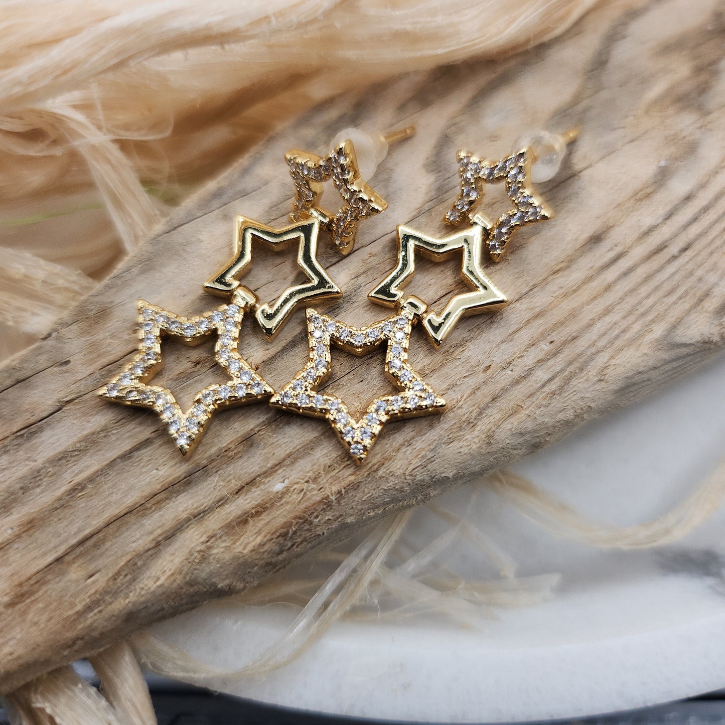 Evie Gold Star Earrings