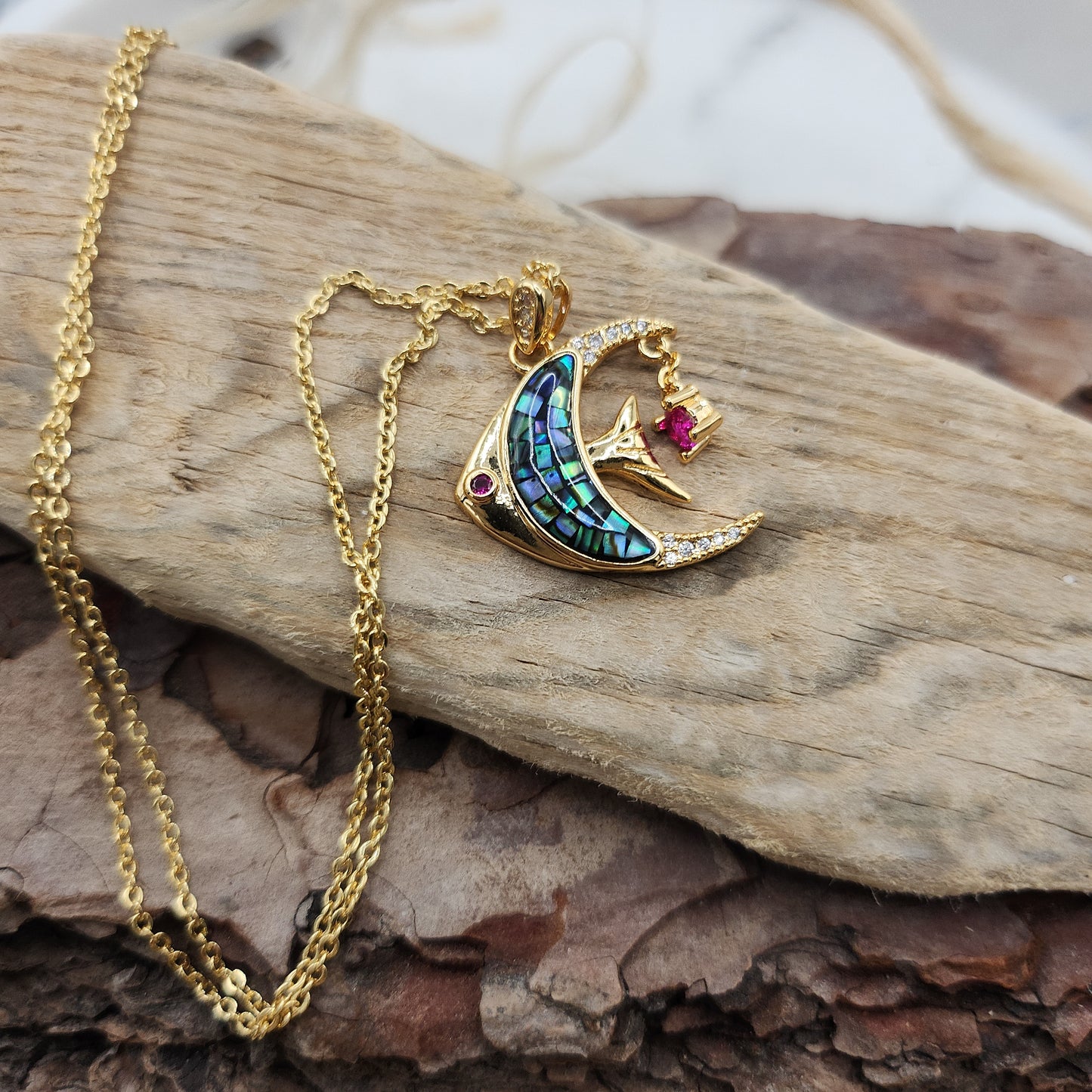 Dory Blue Fish necklace