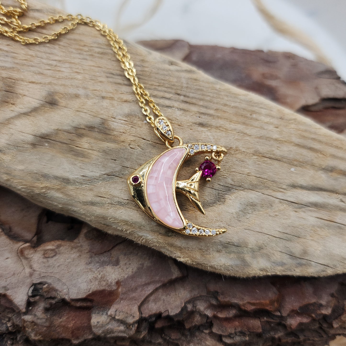 Dory Pink Fish necklace