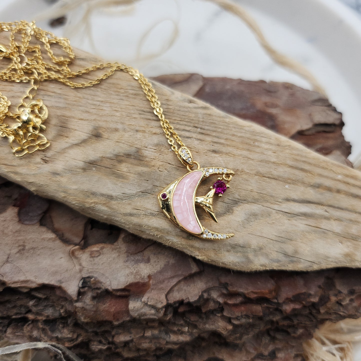 Dory Pink Fish necklace